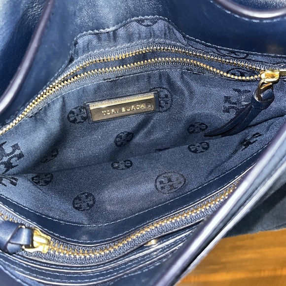 💙TORY BURCH💙 Marion Blue Suede Messenger Bag , Leather & Gold Chain Strap - Picture 8 of 10